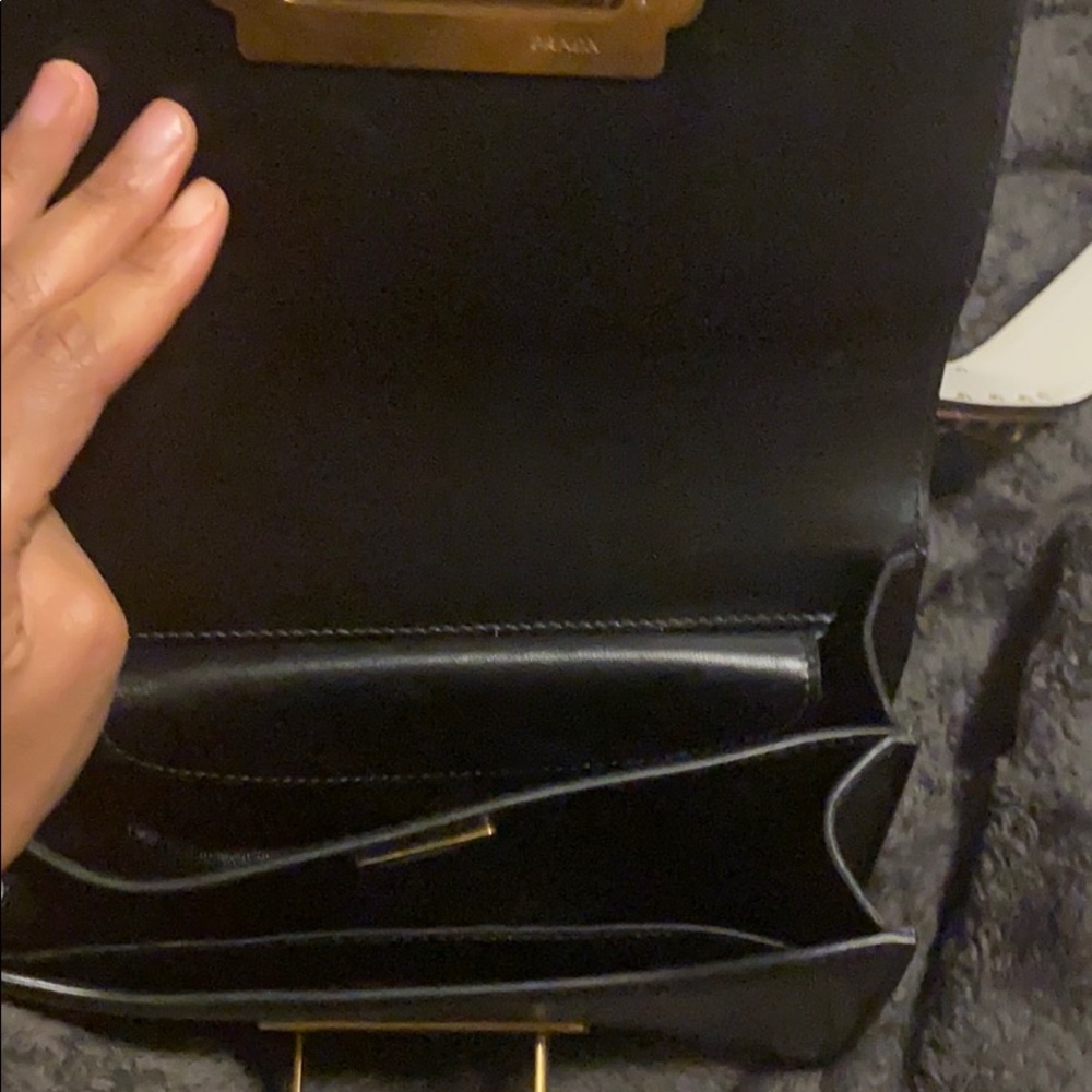 New Limited-edition Prada bag - Picture 3 of 6